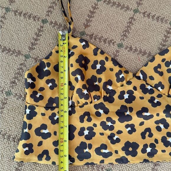 4 Sienna gold silky fabric cheetah print boho flowy camisole top M - Picture 4 of 10